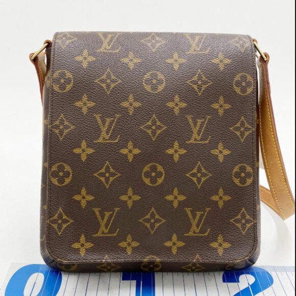 LOUIS VUITTON - Picture 1 of 6